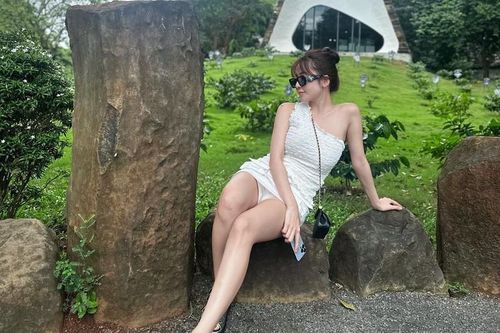 Du lịch Buôn Ma Thuột, Trâm Anh diện quần ngắn khoe chân thon dài
