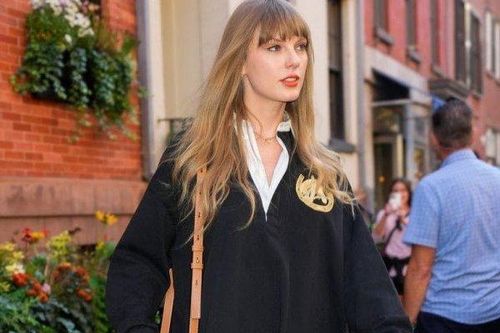 Những trang phục phong cách Taylor Swift đáng thử trong mùa thu này