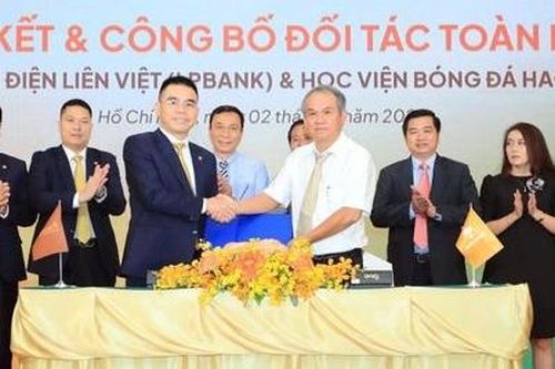 Bầu Đức đổi tên CLB Hoàng Anh Gia Lai