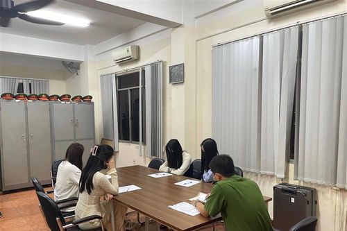 Triệt phá đường dây môi giới mại dâm hoạt động trong showbiz