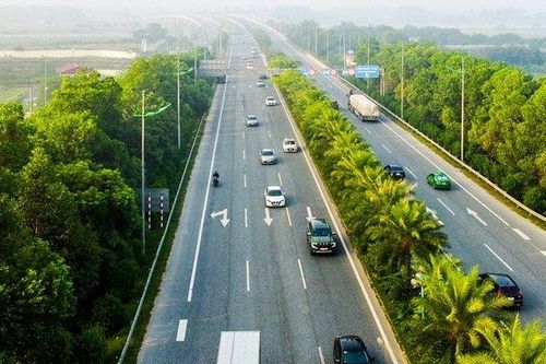 ĐBQH truy Bộ trưởng về việc cao tốc không có làn dừng xe khẩn cấp