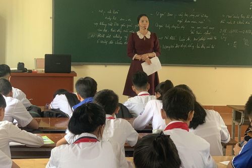 Học bạ điện tử: Bất cập từ thực tế