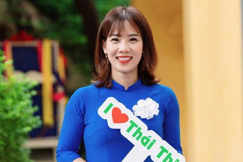 Nữ nhà giáo truyền cảm hứng cho học sinh bằng niềm đam mê âm nhạc