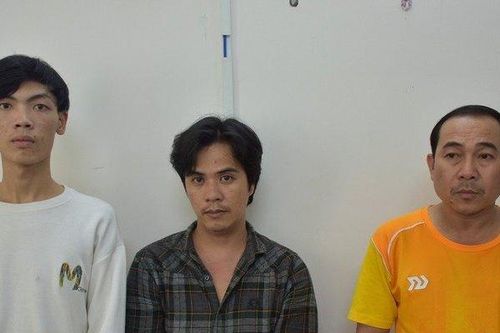 Điều tra vụ mâu thuẫn trong cuộc nhậu, người đàn ông về nhà lấy súng bắn 'đối thủ'