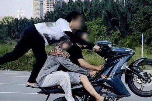 Thanh niên 'diễn xiếc' trên xe ở TP Hồ Chí Minh khai gì?