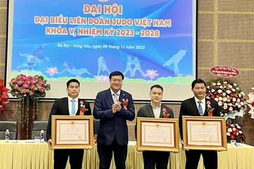 Phấn đấu đưa môn judo vào trường học