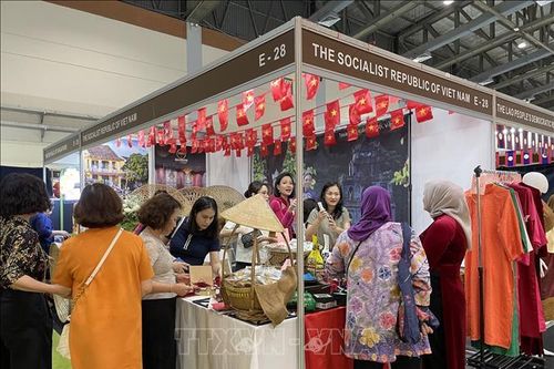 Việt Nam tham dự hội chợ từ thiện quốc tế tại Indonesia