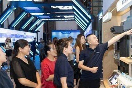 Điều hòa Midea ra mắt giải pháp không khí thông minh cho toàn bộ ngôi nhà