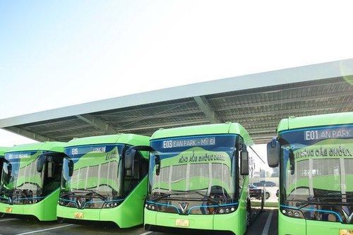 Cần phát triển hệ thống trạm sạc để thúc đẩy chuyển đổi sử dụng xe điện