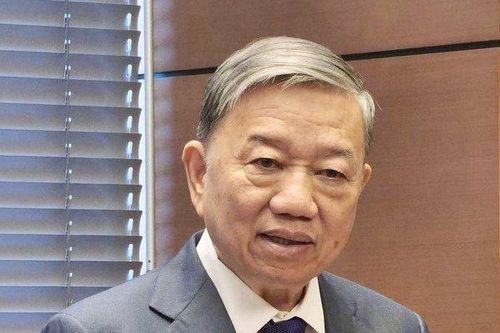 Bộ trưởng Bộ Công an: Áp dụng công nghệ để giảm tiếng 'ong ve' về CSGT