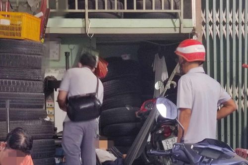 Chủ tiệm vá vỏ ô tô chết bất thường trên võng