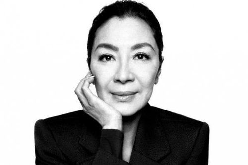 Dương Tử Quỳnh là Đại sứ thương hiệu mới của Balenciaga