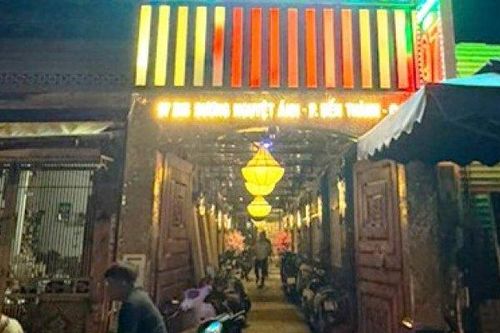 Nóng trong tuần: Hé lộ mật mã bán dâm của 60 nữ tiếp viên ở TP.HCM