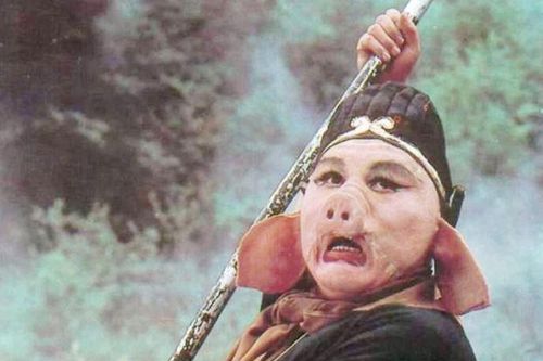 Trong Tây Du Ký, tại sao Trư Bát Giới ăn chay, đi bộ nhiều mà vẫn béo?