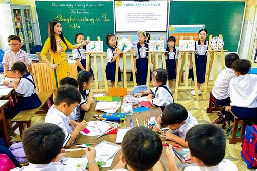 Thí điểm giáo dục STEM