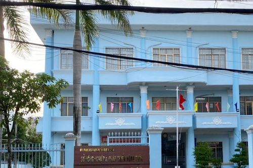 Chánh Thanh tra Sở NN-PTNT tỉnh Cà Mau bị đình chỉ chức vụ
