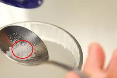 Thêm vài hạt muối vào cốc nước: Điều bất ngờ với sức khỏe, không phải ai cũng biết