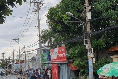 Thấy bạn học lớp 10 gặp nạn thương tâm, nam sinh òa khóc