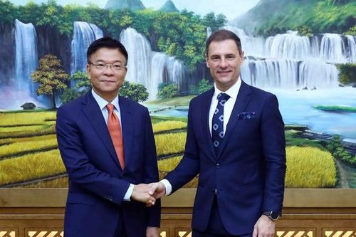 Bộ trưởng Bộ Tư pháp Việt Nam và Hungary ký Ý định thư về đào tạo cán bộ tư pháp