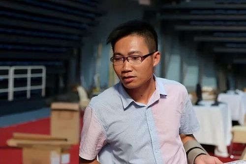 Chàng trai mất 13 năm thi đại học, hiện lương 13 triệu/tháng