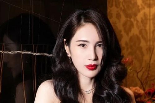 Ca sĩ Thủy Tiên lên tiếng trước thông tin bị hủy show 'phút chót'