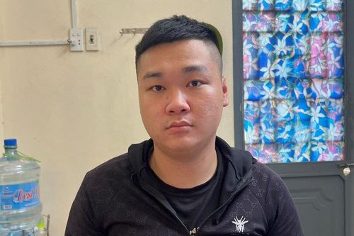 Bắt đối tượng cầm đầu nhóm 'bảo kê'