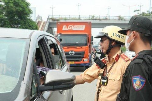 Kết quả bất ngờ trong ngày đầu Công an TPHCM ra quân kiểm tra trên Quốc lộ 1