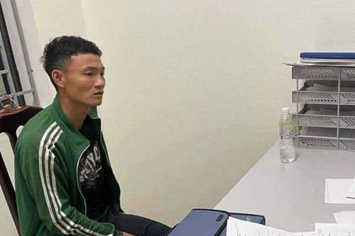 'Bắt nóng' đối tượng cướp giật tài sản của lái xe ôm công nghệ tại cánh đồng lau