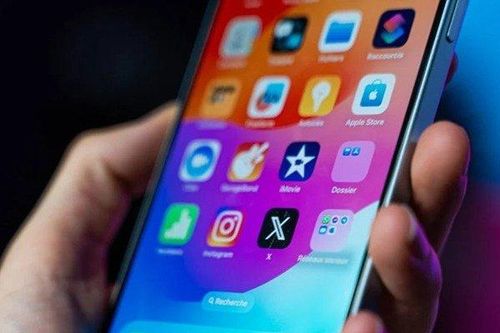 Apple gây sốc, sắp cho người dùng Android 'giao tiếp' với iMessage