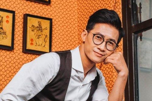 Thiên Vương MTV: Không ngại 'xòe tay' xin tiền vợ