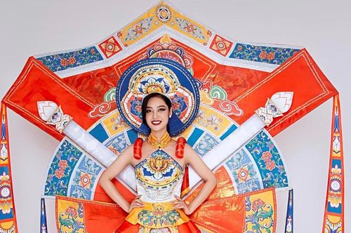 Hoa hậu Nông Thúy Hằng trải lòng về tin đồn mua giải