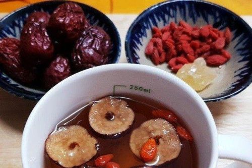 Kiên trì uống trà táo đỏ kỷ tử, cơ thể sẽ nhận được vô vàn lợi ích