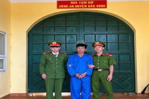 Bắt giam đối tượng vi phạm nồng độ cồn, chống người thi hành công vụ