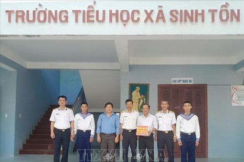 Các địa phương của huyện Trường Sa gặp mặt kỷ niệm Ngày Nhà giáo Việt Nam