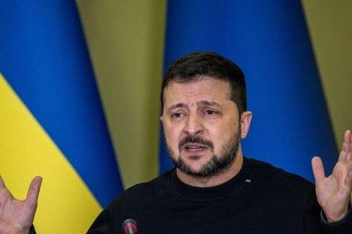 Ông Zelensky yêu cầu quân đội hành động nhanh, sa thải một thiếu tướng