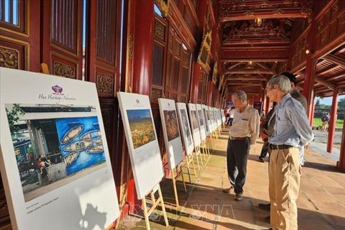 Khai mạc triển lãm ảnh và di sản 'Huế trong tim tôi'