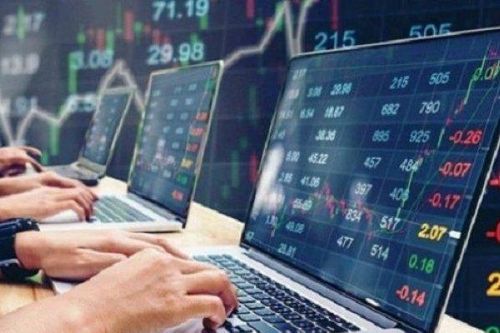 Một cổ phiếu ngành chứng khoán tăng 165% điểm từ đầu năm, nhà đầu tư phát biểu bất ngờ