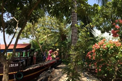 Lời giải nào cho bài toán trùng lặp sản phẩm du lịch ở Đồng bằng sông Cửu Long?