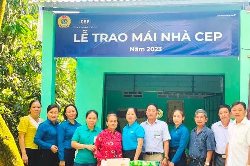CEP Cao Lãnh bàn giao 2 căn nhà tình thương