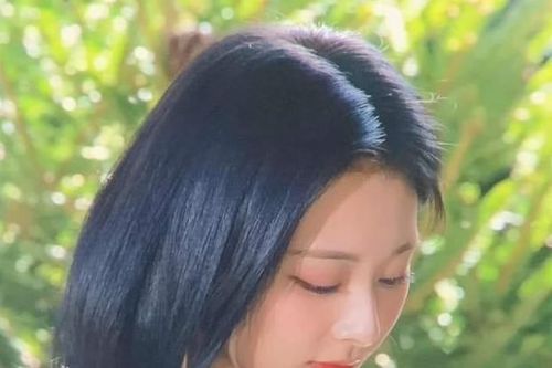 Tzuyu hóa tiểu thư đài các tại sự kiện, chứng minh đẳng cấp visual qua cam thường