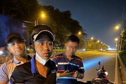 TPHCM: Bắt kẻ giả danh cảnh sát hình sự cưỡng đoạt tài sản của người dân