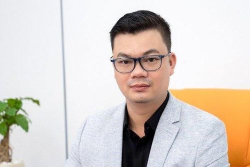 Bác sĩ Trần Sinh Lục - 'Đôi tay vàng' thẩm mỹ vòng 1 được nhiều Việt kiều tin tưởng