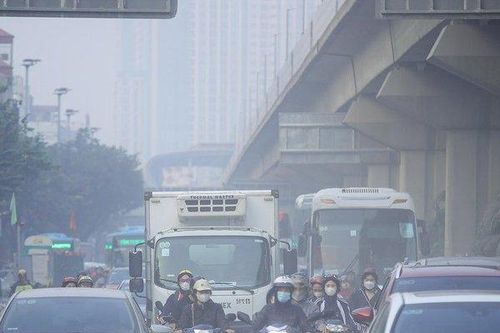 Hà Nội: Người dân khổ sở 'bụi chồng bụi mùa ô nhiễm'