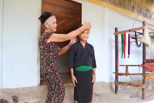 Những người giữ 'hồn' văn hóa dân tộc Ơ Đu