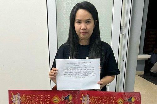 Bắt quả tang 2 đối tượng tàng trữ, mua bán trái phép 30kg pháo hoa nổ