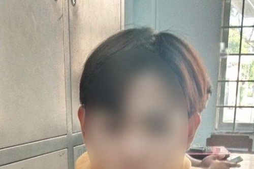 Thiếu niên giết bạn đồng tính và cướp tài sản lãnh án 17 năm tù