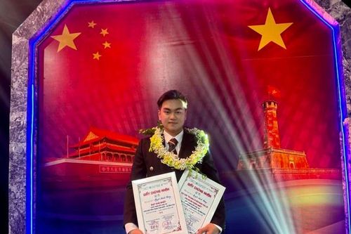 Gặp gỡ nam sinh Ngoại thương ẵm giải quán quân 'Hùng biện tiếng Trung toàn quốc 2023'
