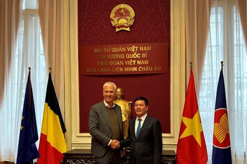 Bộ trưởng Nguyễn Hồng Diên tiếp Phó Chủ tịch thứ nhất Thượng viện Bỉ, Chủ tịch Liên minh Bỉ Việt
