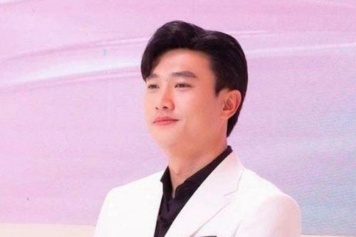 Quốc Trường nói gì trước tin 'bị loại khỏi show Chị đẹp vì dẫn dở, nhạt nhẽo'?