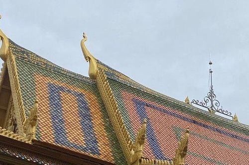 'Áo mới' cho di tích Quốc gia chùa KomPong: Trụ trì nói gì?